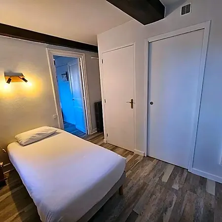 Francois D'o Hotel 2*